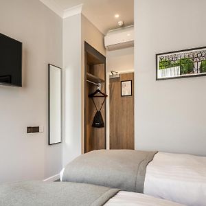 Habitación Estándar con 2 Camas Individuales